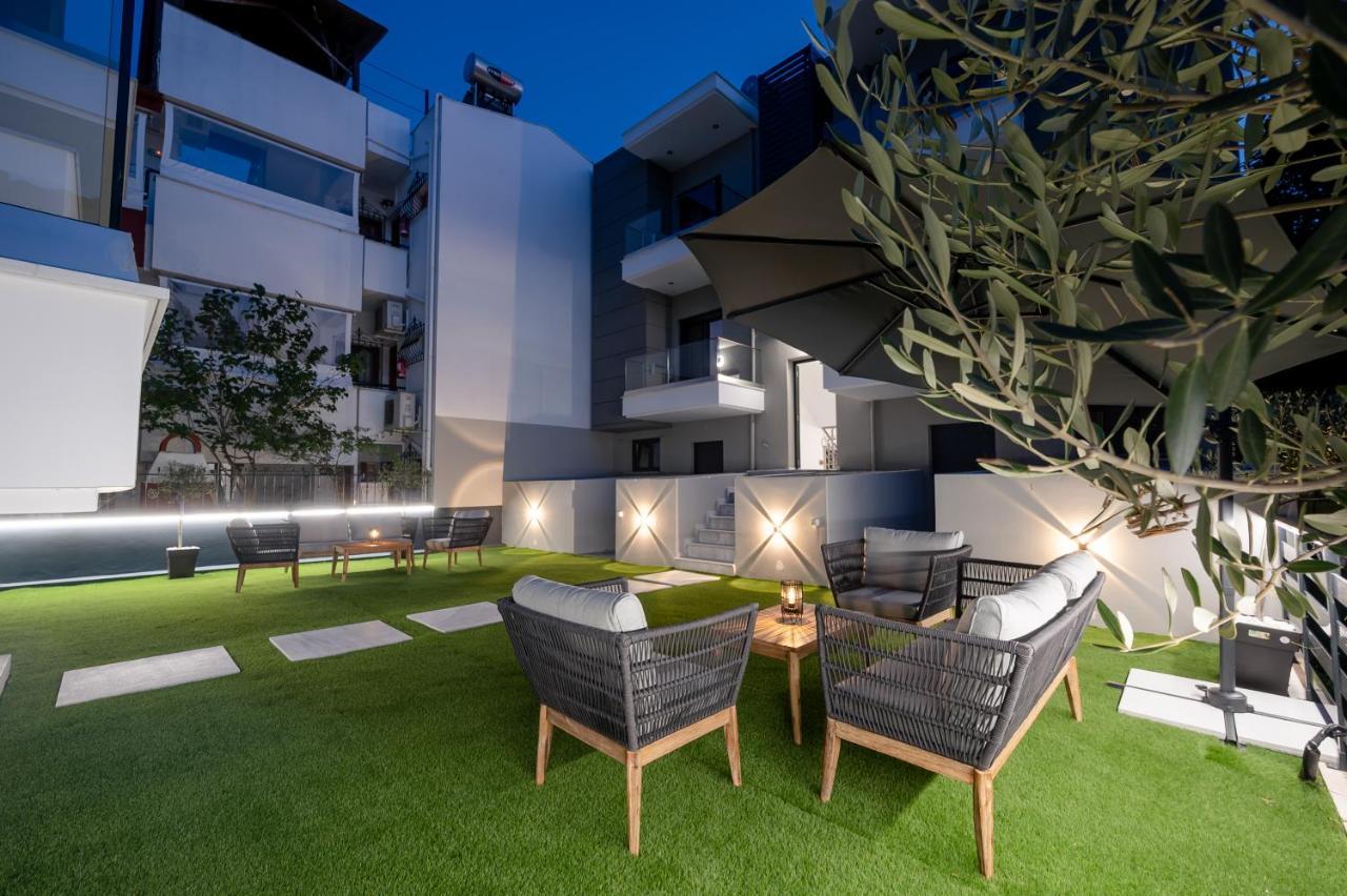 Blue Wave Luxury Suites Nea Iraklitsa ภายนอก รูปภาพ